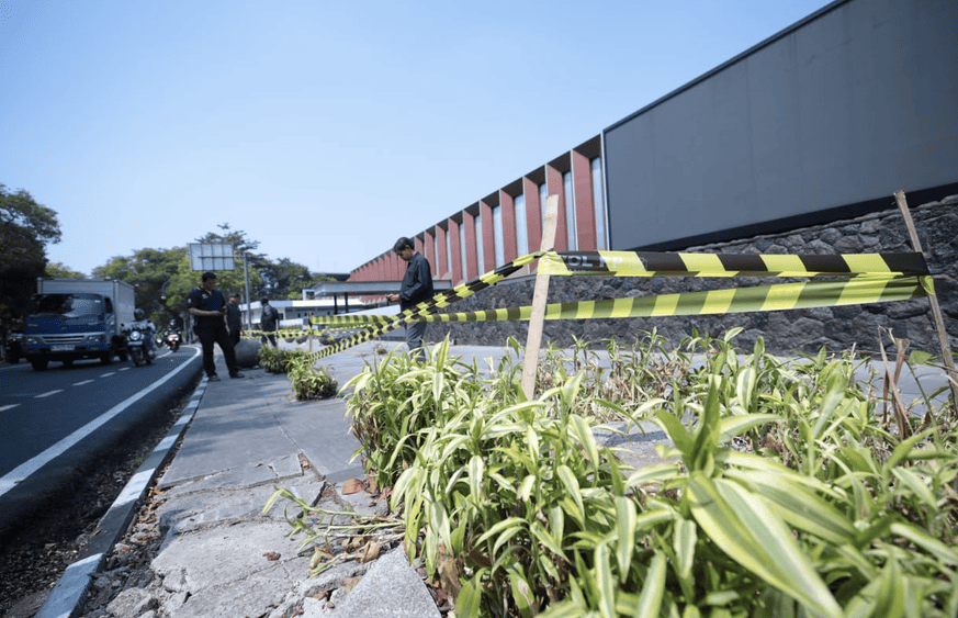 Bandung Mayor Farhan Reports Illegal Tree Felling to Governor KDM