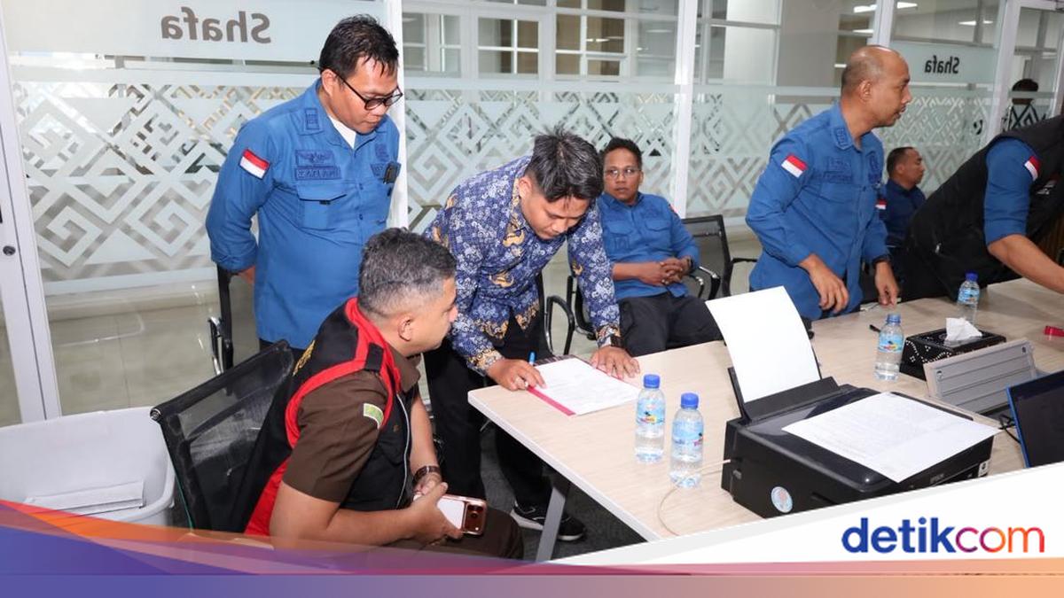 NTB High Prosecutor's Office Raids Bank NTB Syariah Over Alleged Rp 11 Billion Corruption Case