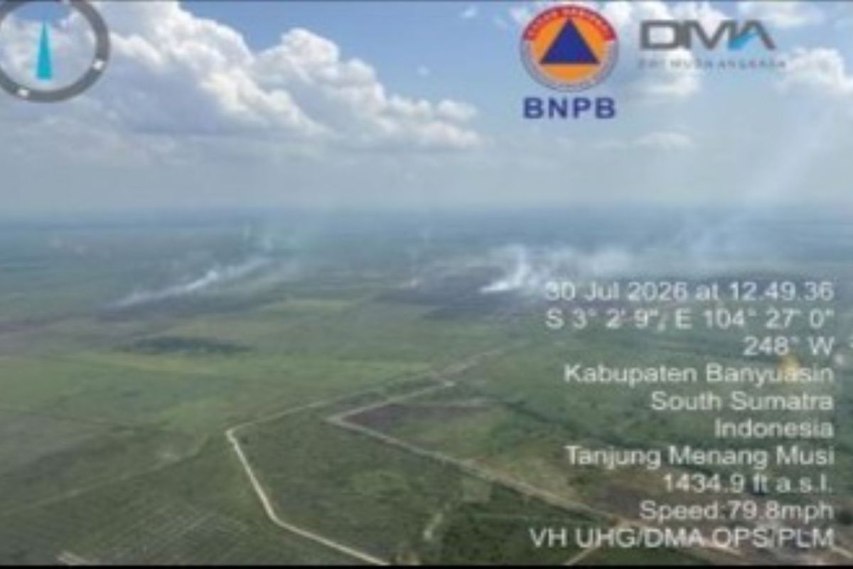 Smoke Persists as Joint Task Force Continues Firefighting Efforts in South Sumatra
