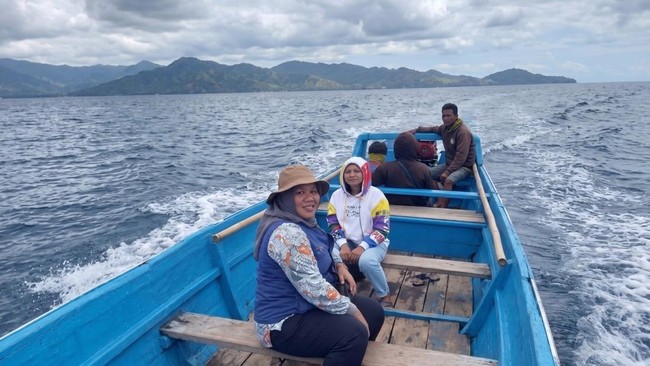Braving the Waves: BRI Officer Opens Financial Access on Seram Island