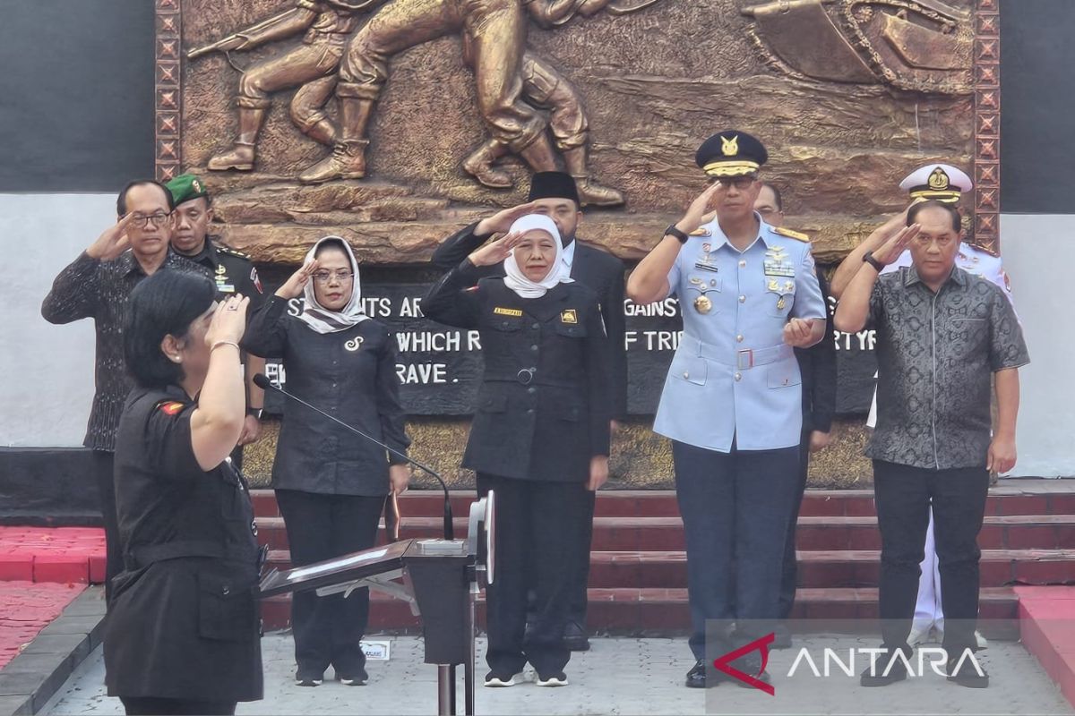 Khofifah urges youth to use knowledge as a tool for struggle