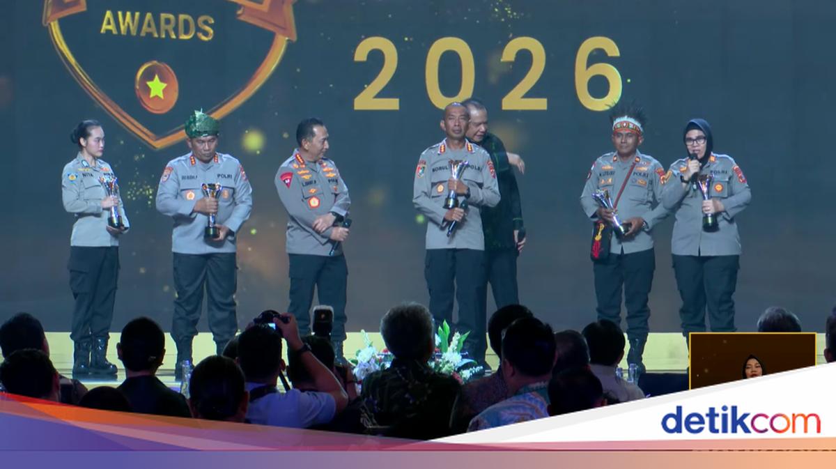 AKP Siti Dedicates Hoegeng Award to Family: 'Son, Forgive Mama for Rarely Coming Home'