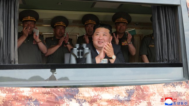 Kim Jong Un Issues Sudden War Ultimatum, Potential for Asian Conflict