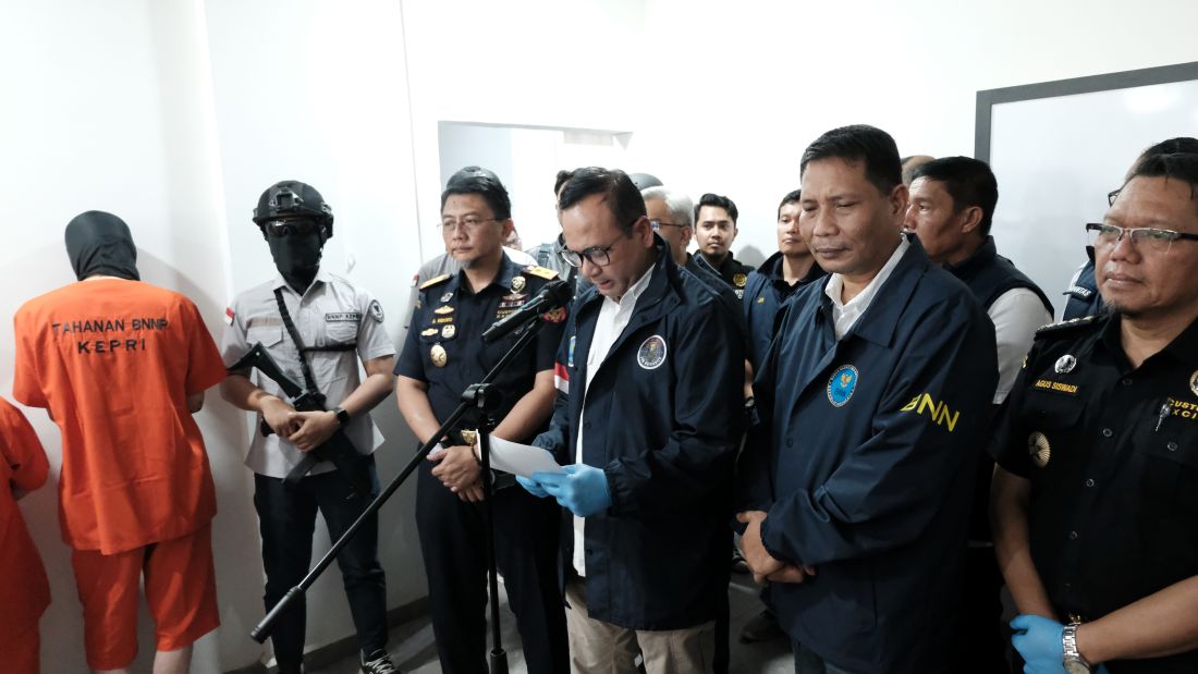 BNN and Customs Seize MDMA, Ketamine, and Etomidate-Laced Vapes