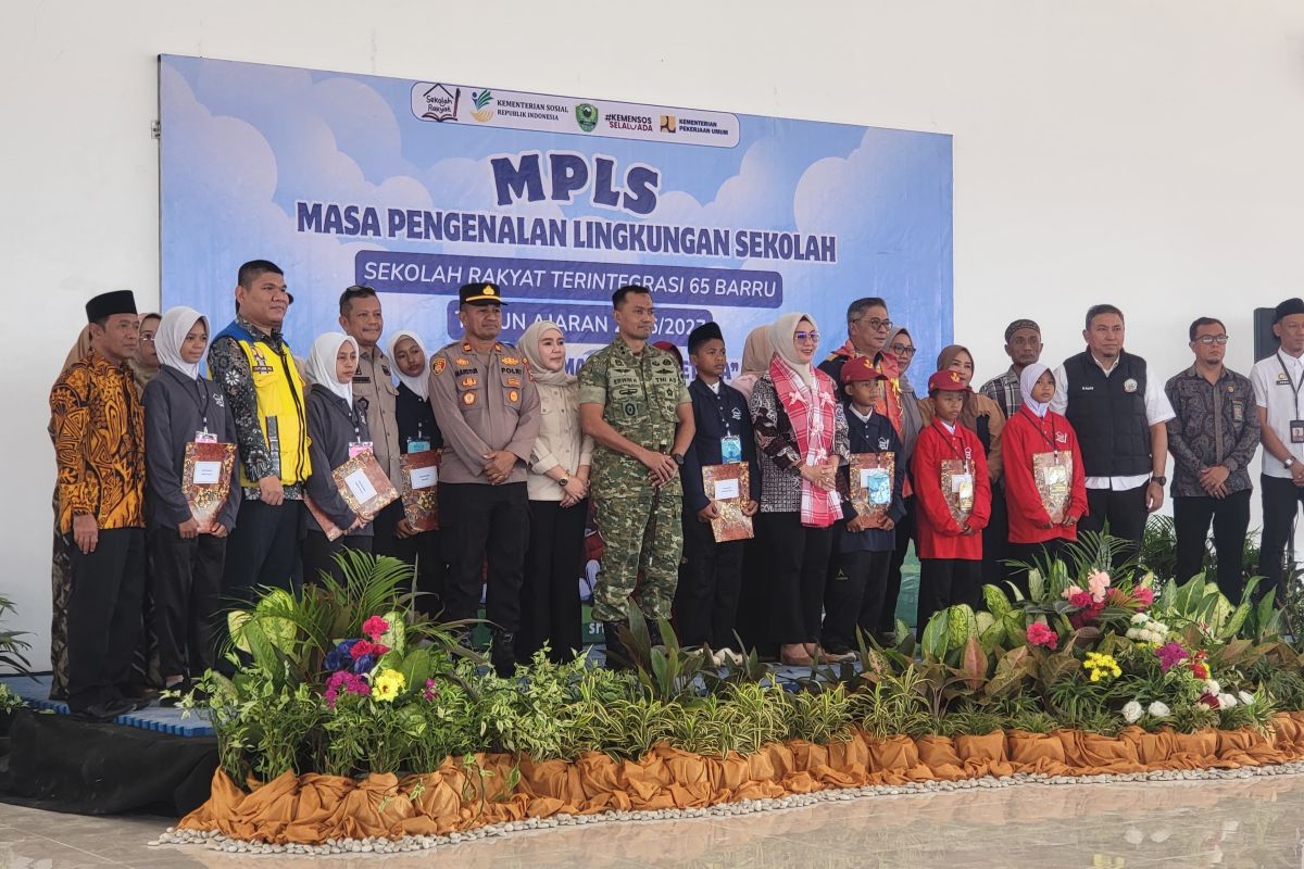 Four Public Schools in South Sulawesi Hold Simultaneous Orientation Week