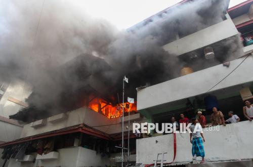 Pullman Hotel West Jakarta on Fire, Officers Still Conducting Cooling Process