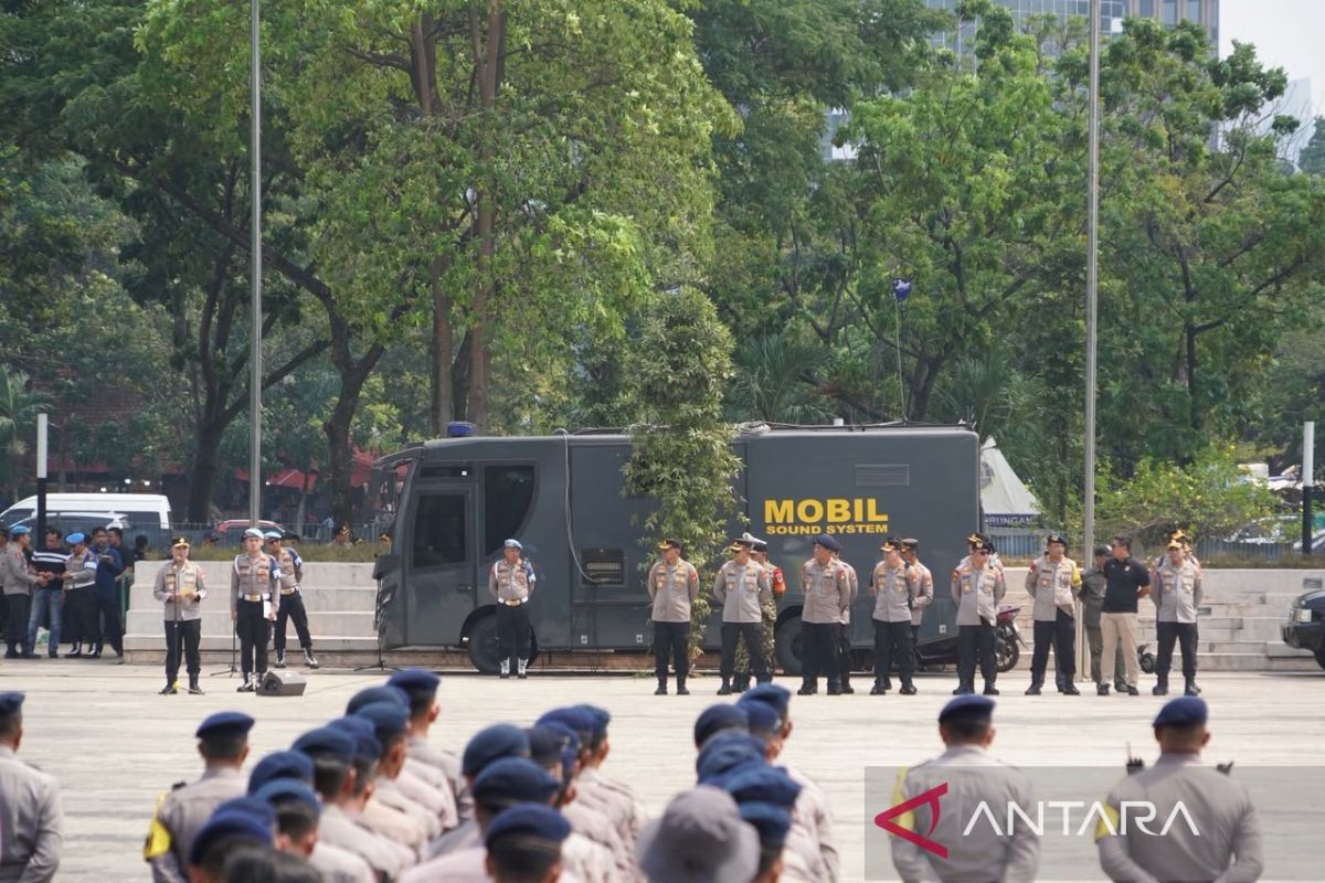 Police deploy 3,269 personnel to secure dhikr and prayer event at Monas