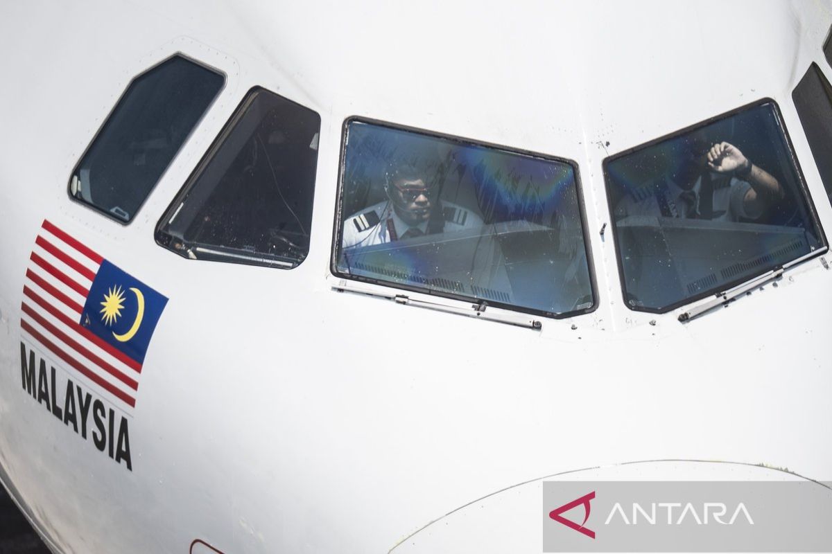 Indonesia boosts airport crew checks following pilot smuggling case