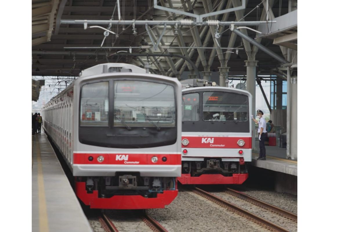 Commuter Line Serves 178 Million Trips, Transporting the Breadwinners of Families