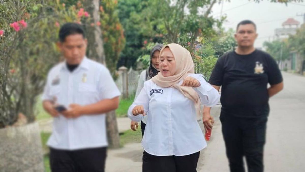 Village Head Syerly Faces Disciplinary Action After Viral 'Cie Curhat' Remark