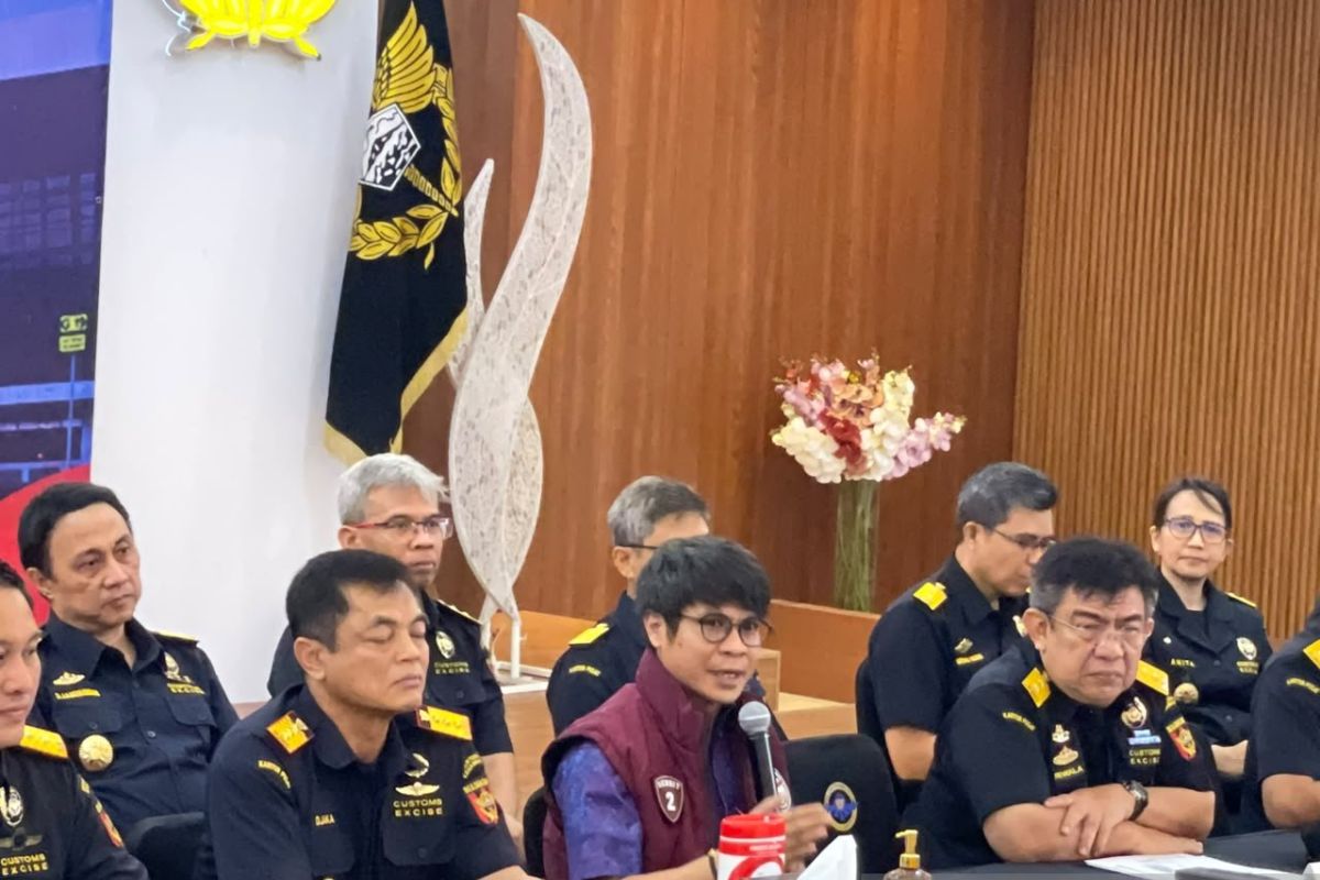 Indonesia probes wider network in Malaysian pilot's drug case