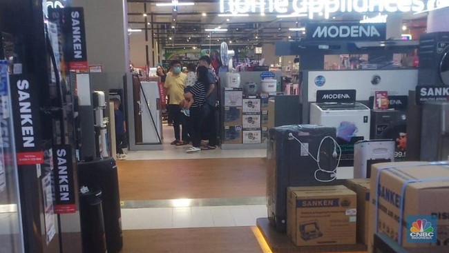 Transmart Holds Massive Sale, Electronic Prices Guaranteed Cheap