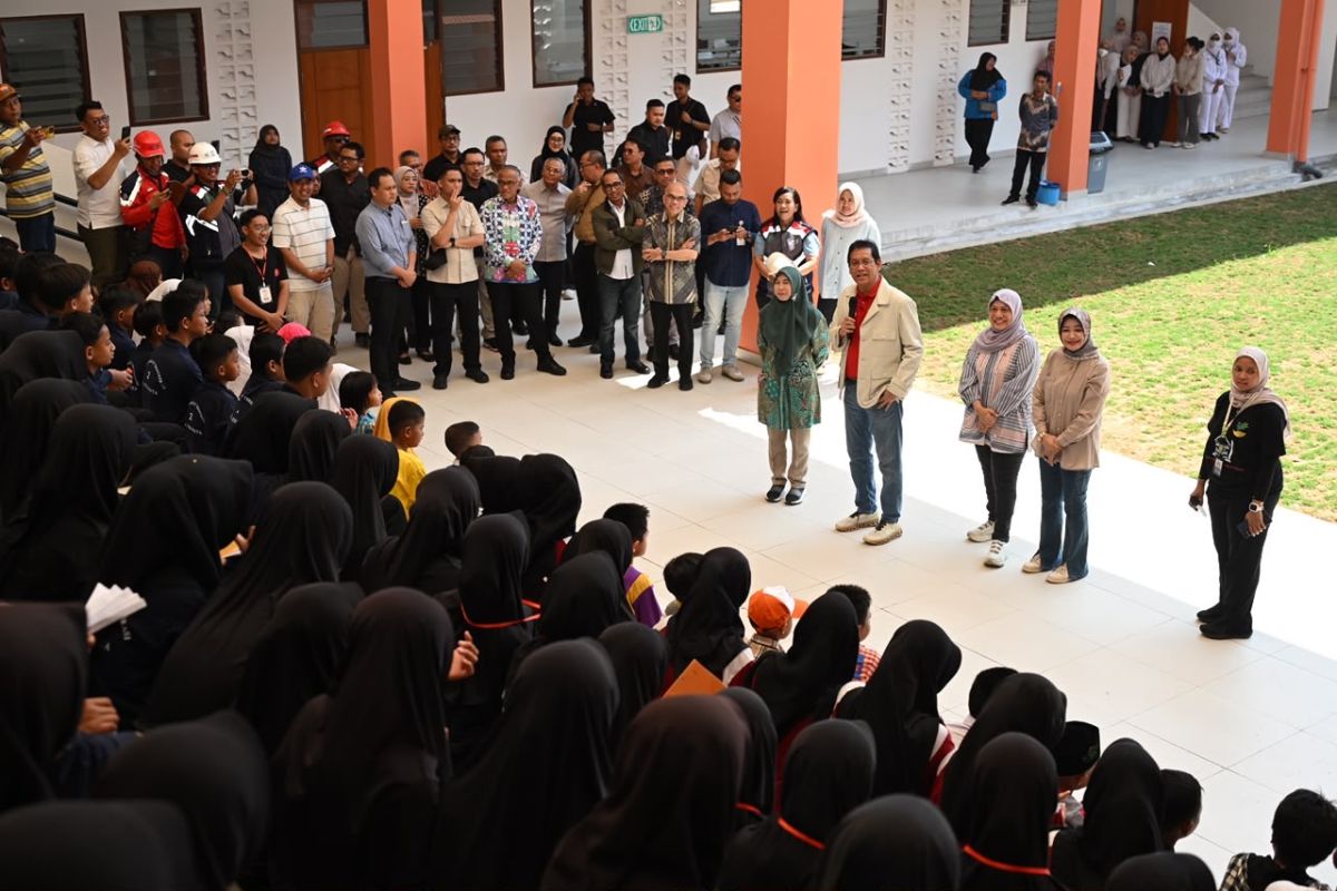 Minister Purbaya reaffirms state budget support for Sekolah Rakyat