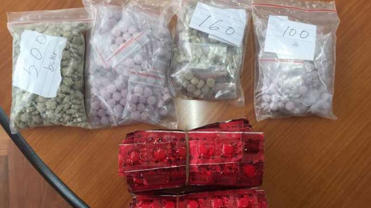 Indonesian Police Arrest Courier for Malaysian Ecstasy Network, Carrying 9,162 Pills for Only Rp700,000