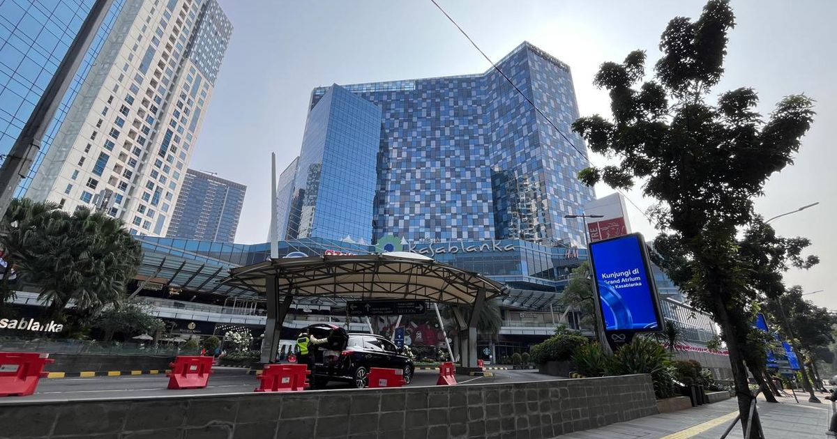 Owners of Lippo Malls and Pakuwon Assert Situation is Safe, Mall Fencing Unnecessary