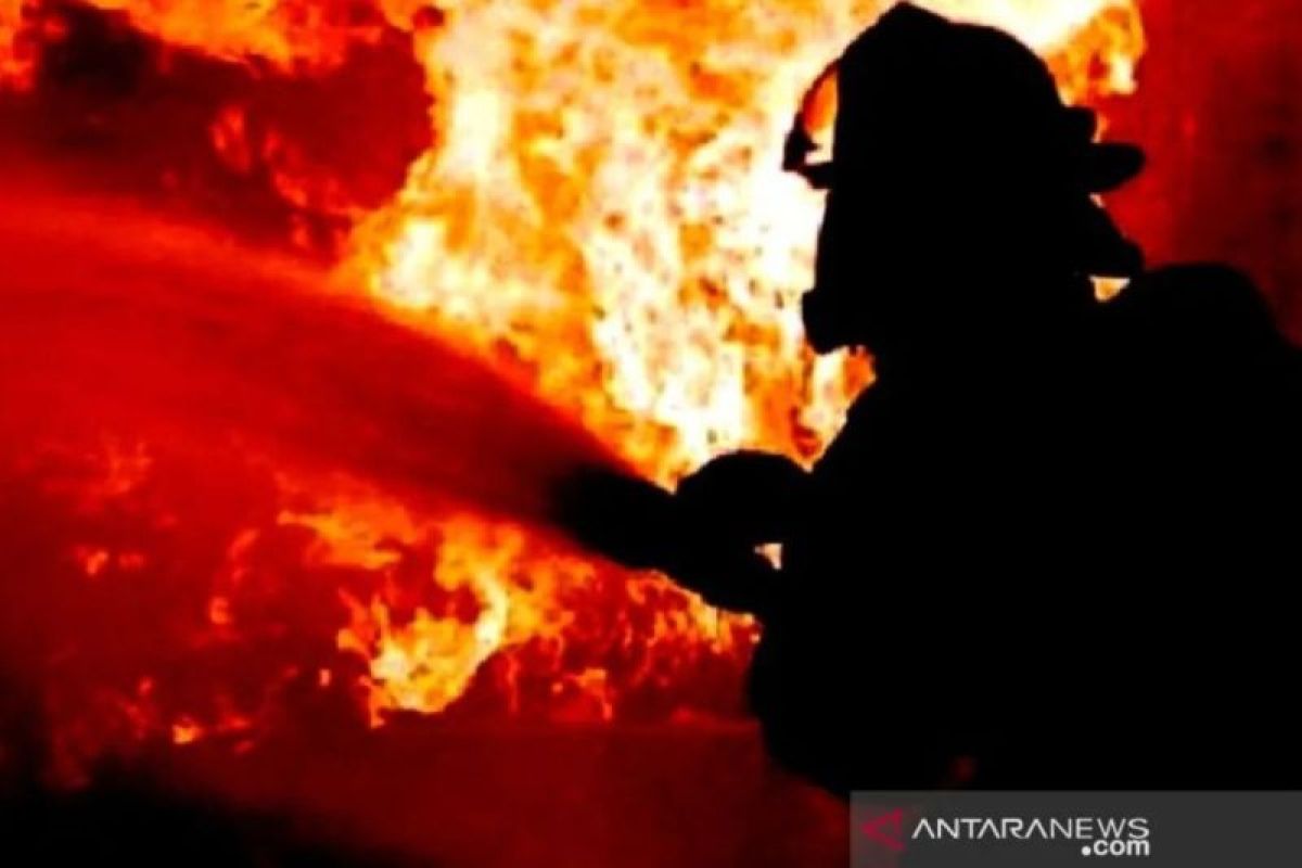 Firefighter who died on duty reportedly had history of heart disease