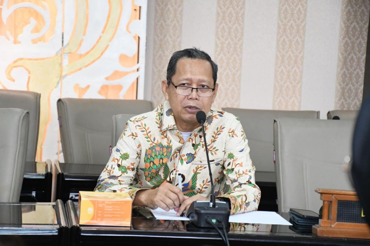 West Java Regional Council Reviews Formation of BUMD Holding via PT Sangga Buana