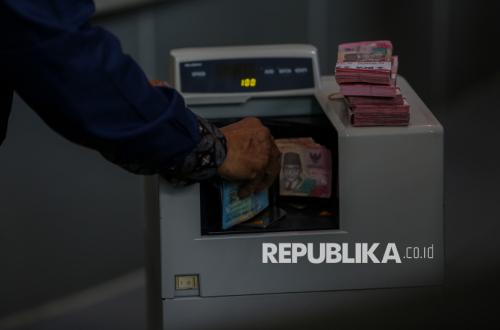 Upcoming Economic Data Release Predicted to Pressure Rupiah Towards Rp 18,250