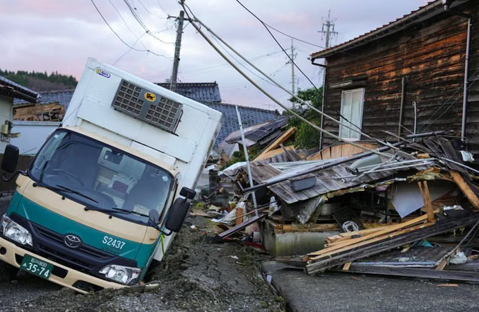 Death Toll from Kumamoto Earthquake in Japan Rises to 32, with Thousands Displaced