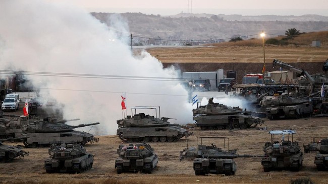 This Country Secretly Reaps Huge Profits from Shipping 2,500 Weapons to Israel