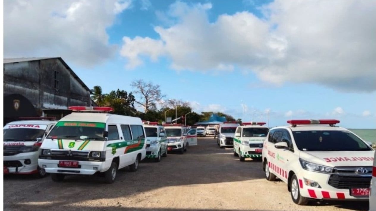20 Ambulances Deployed to Handle Victims of KM. Mutiara Sentosa II Fire