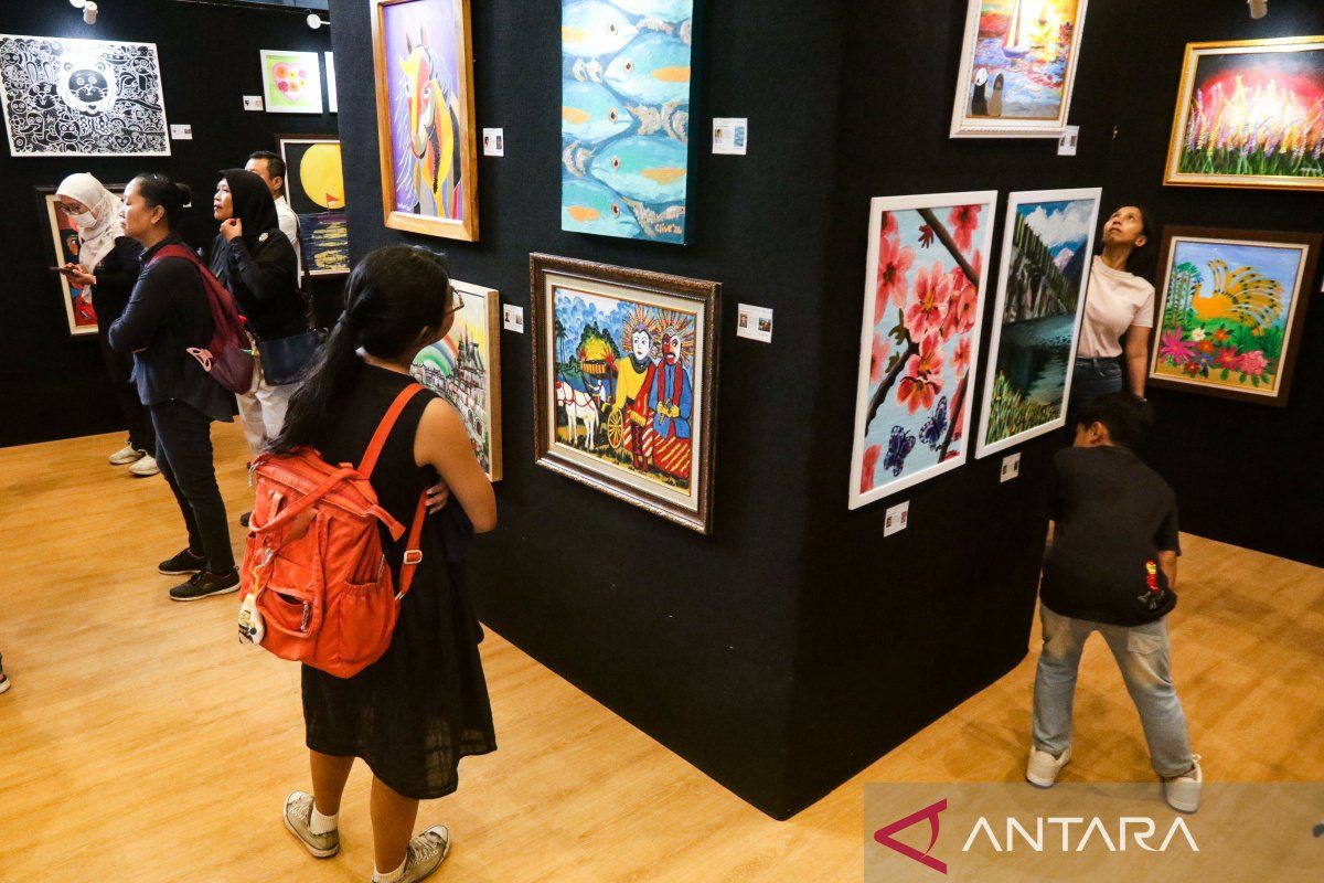 Yogyakarta showcases neurodivergent artists at Jejak Warna exhibition