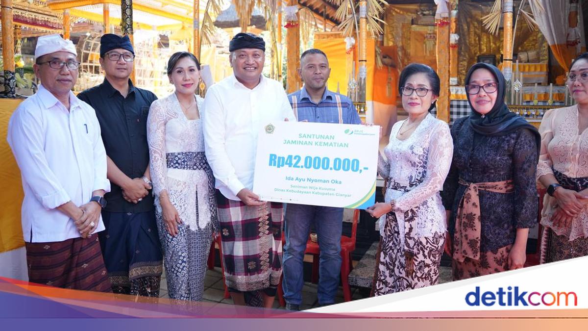Heirs of Gianyar Artist Ida Ayu Nyoman Oka Receive Rp 42 Million Compensation