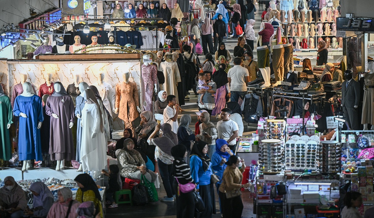 Tanah Abang Market Activity Increases, Visitors Reach 15,000 Per Day