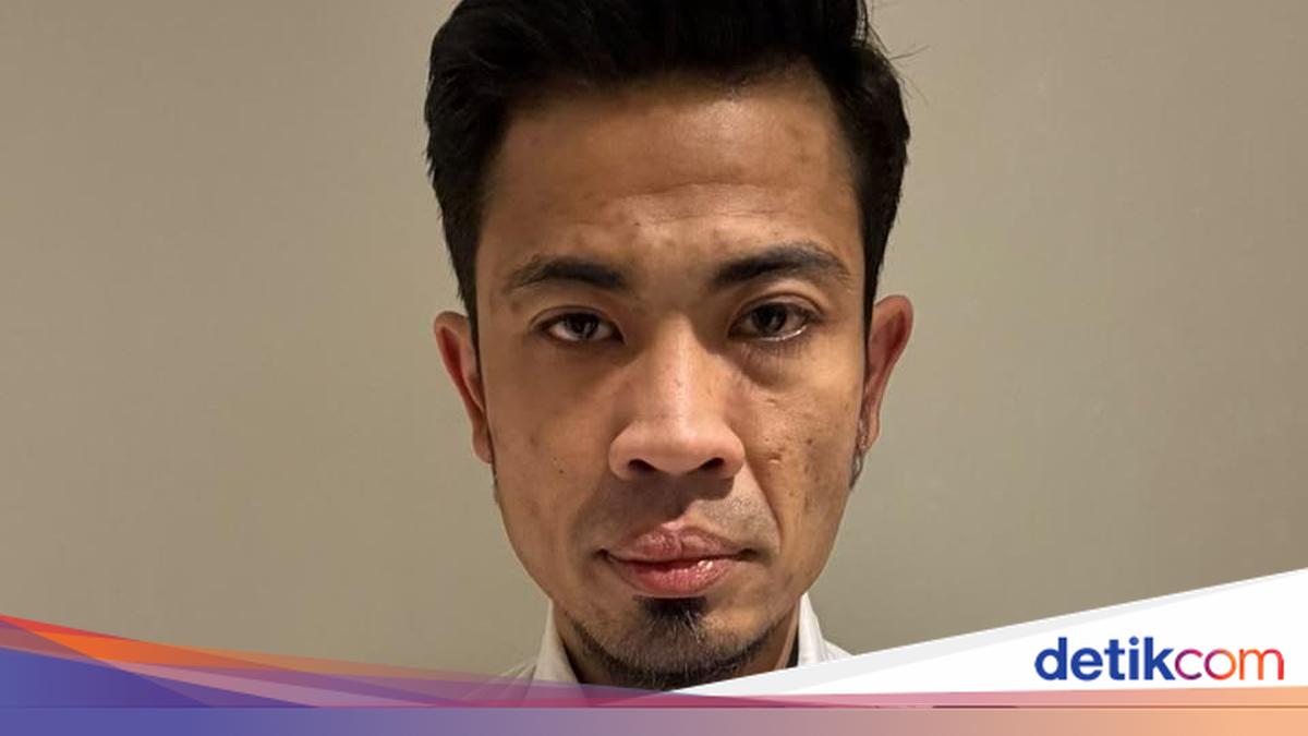 Malaysian Pilot Smuggled Drugs and Carried 'Clean' Urine to Cheat Tests