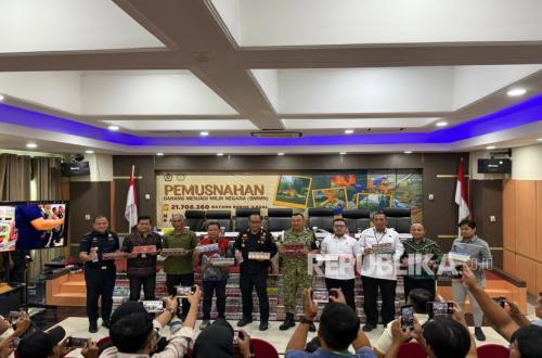 Madura Customs Destroys Seized Goods, Prevents Potential State Losses of IDR 19.7 Billion
