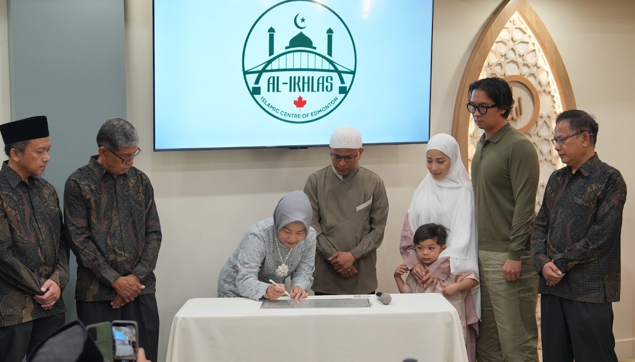 Supported by Over 200,000 Donors, Indonesia's First Mosque in Western Canada Inaugurated