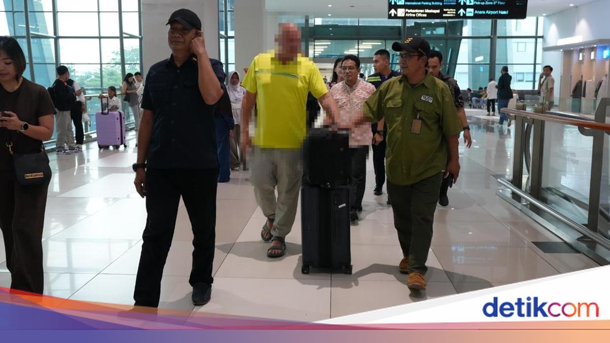 Drunk and Disorderly American Deported from Sukabumi