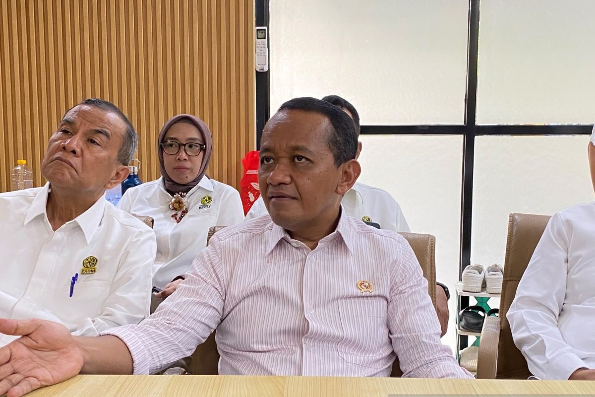Minister Bahlil Prepares Financing Scheme for Bioethanol