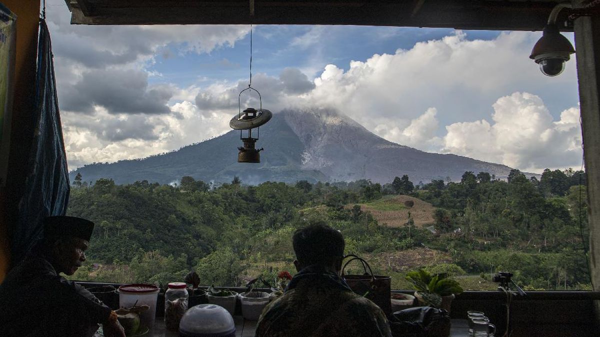 Mount Sinabung Activity Increases, Deep Volcanic Earthquakes Detected