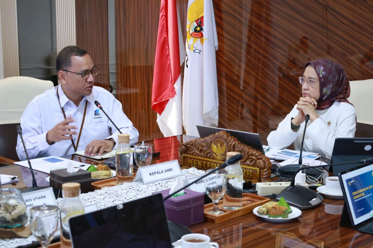 Minister PANRB Declares Archives the Foundation of Governance and Public Service