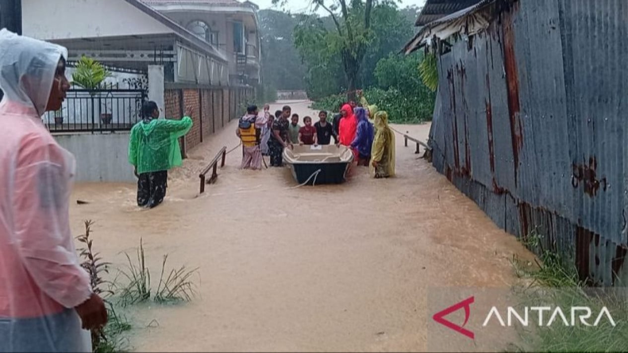 Floods in Padang City Spread to Three Sub-Districts, Says BPBD