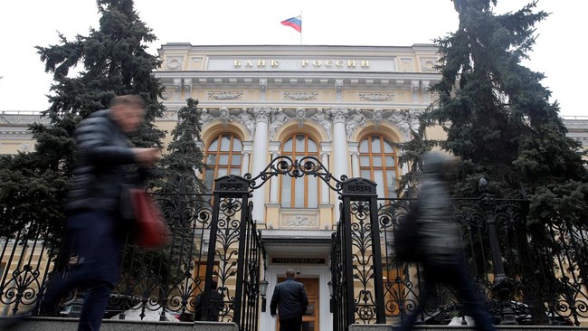 Oil-Rich Russia's Banks Face Liquidity Crisis as War Costs Soar