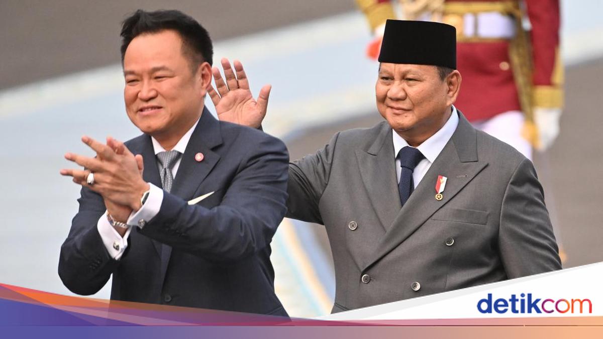 Thai PM Reveals Bangkok Bank's Acquisition of Bank Permata During Investment Talks
