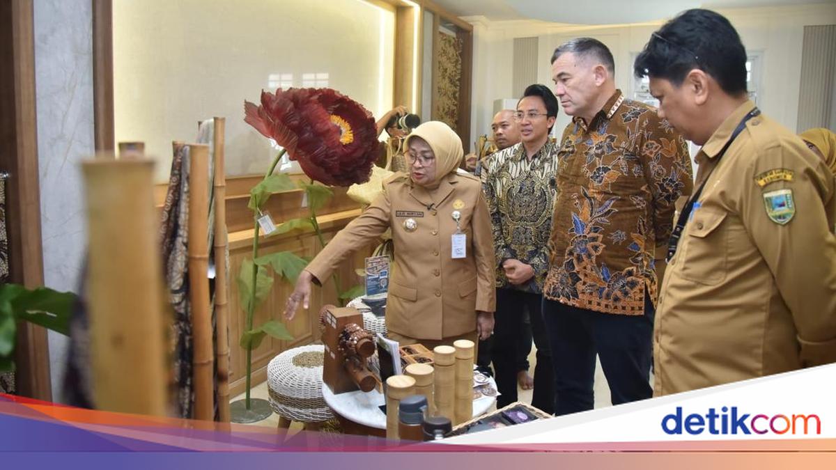 Australia Explores Tourism and Education Cooperation with Kebumen