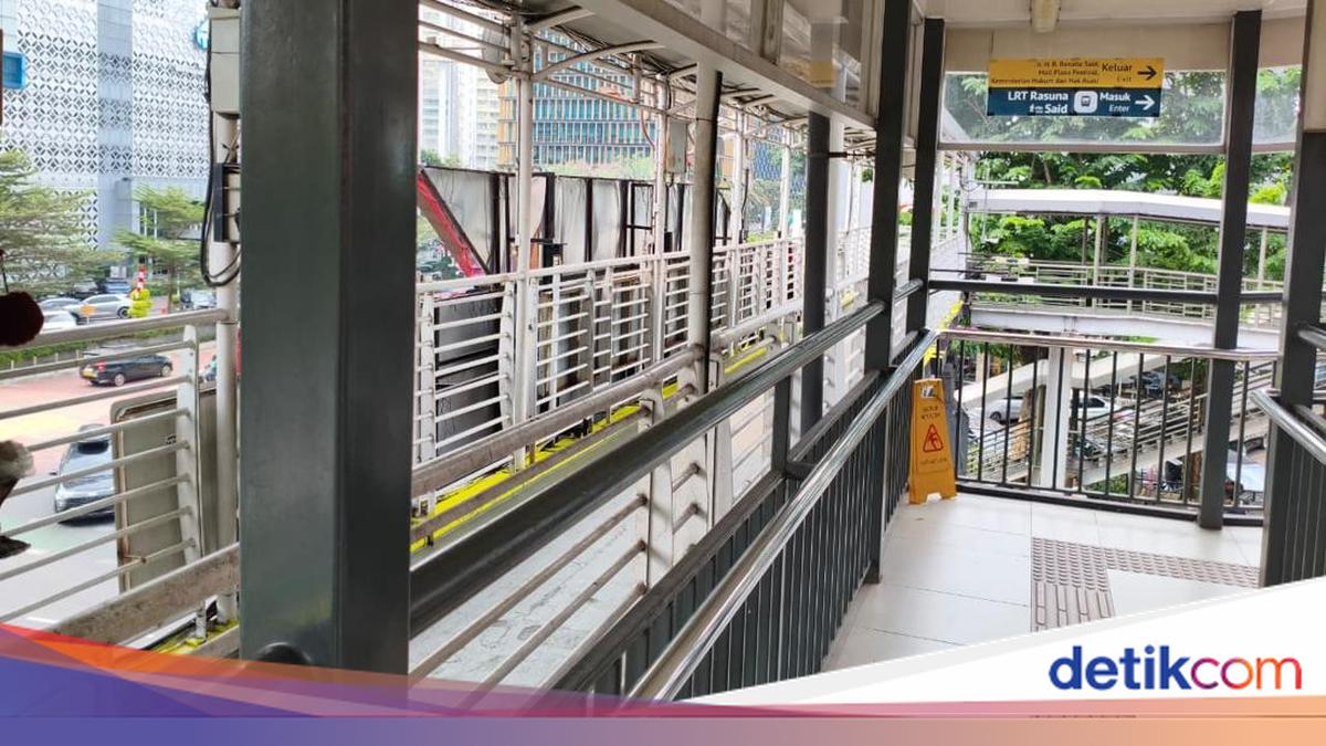 Transjakarta Users Hope Two Rasuna Said Pedestrian Bridges Will Be Connected to Shorten Walking Time