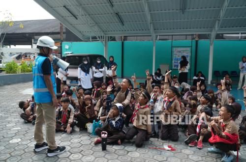 PLN Instils Electrical Safety Culture in Yogyakarta Students