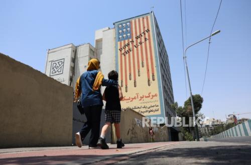 US Kills Iranian Family with One-Tonne Bomb