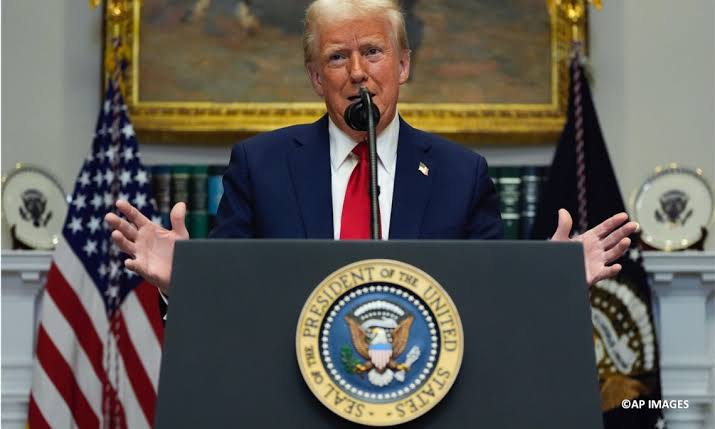 Trump Claims US Will Levy Fees on Shipping in the Strait of Hormuz