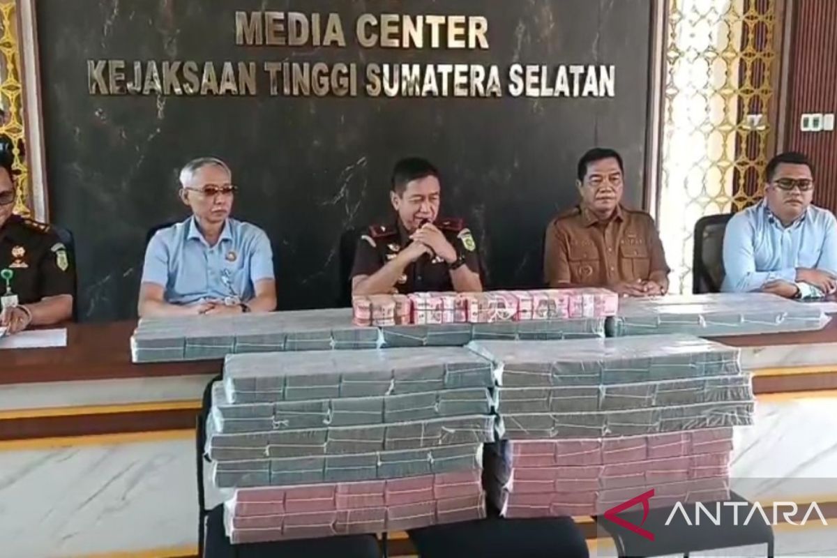 South Sumatra High Prosecutor's Office Recovers IDR 127.2 Billion in State Funds from PT SMB Land Case