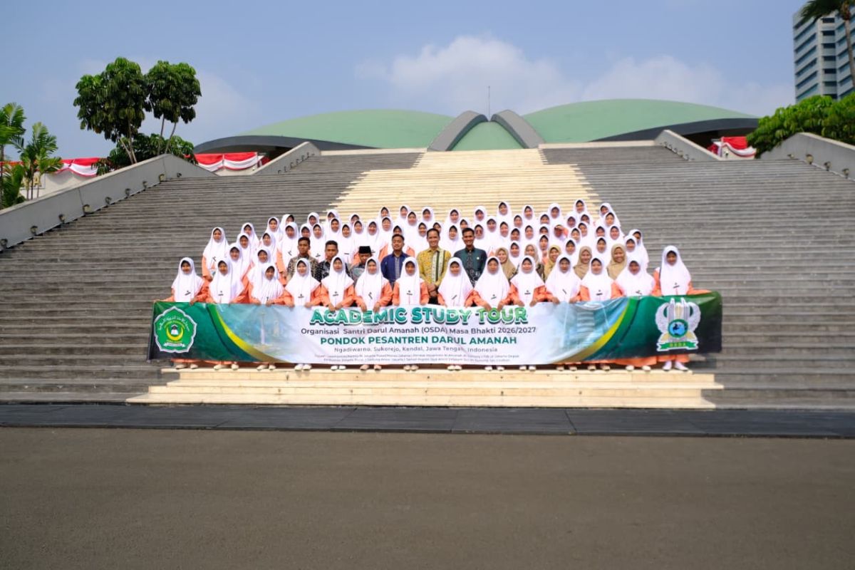 Darul Amanah Islamic Boarding School Students Embark on Educational Visit to Parliament Complex