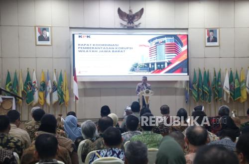 West Java Governor Targets Full Certification of Government Assets Within Three Years
