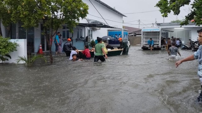 West Sumatra Floods Recede: Emergency to Recovery Transition Status Declared