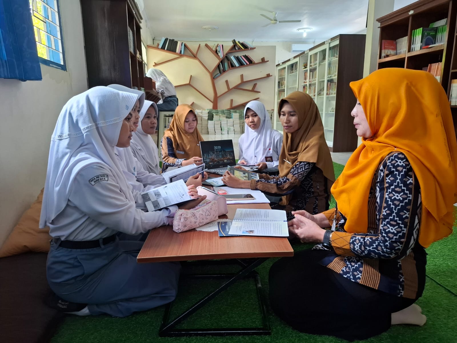 SMA Negeri 2 Brebes Promotes Literacy and Numeracy Culture