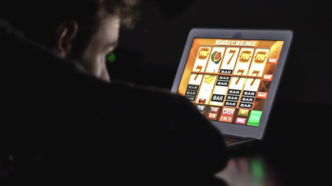 OJK Tightens War on Online Gambling, Over 36,000 Accounts Blocked