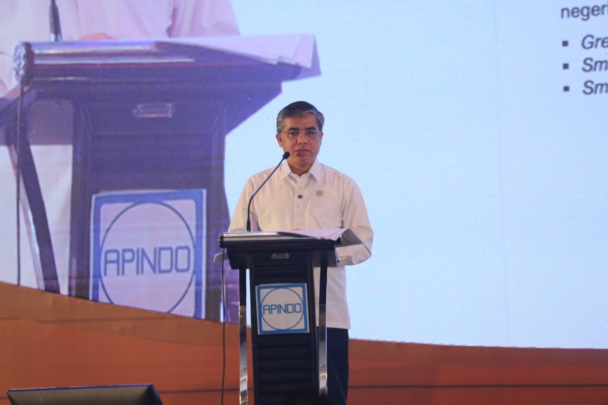Minister: Strengthening labour market to align competencies with industry